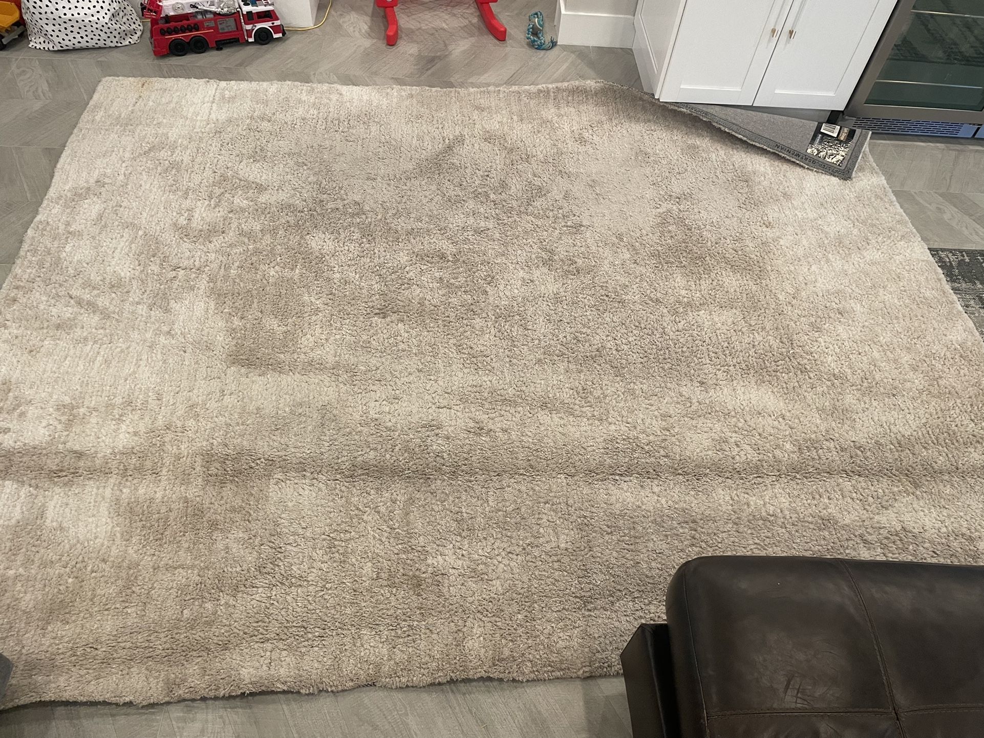 Gertmenian Soft Step Microfiber Shag Area Rug, Hyden Ivory Beige G17729, New 7'10"W x 10'L