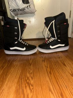 BRAND NEW VANS OFF THE WALL HI - STANDARD OG SNOWBOOTS