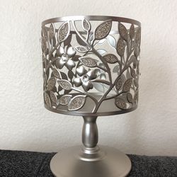 Dogwood Pedestal 3-Wick Candle Holder