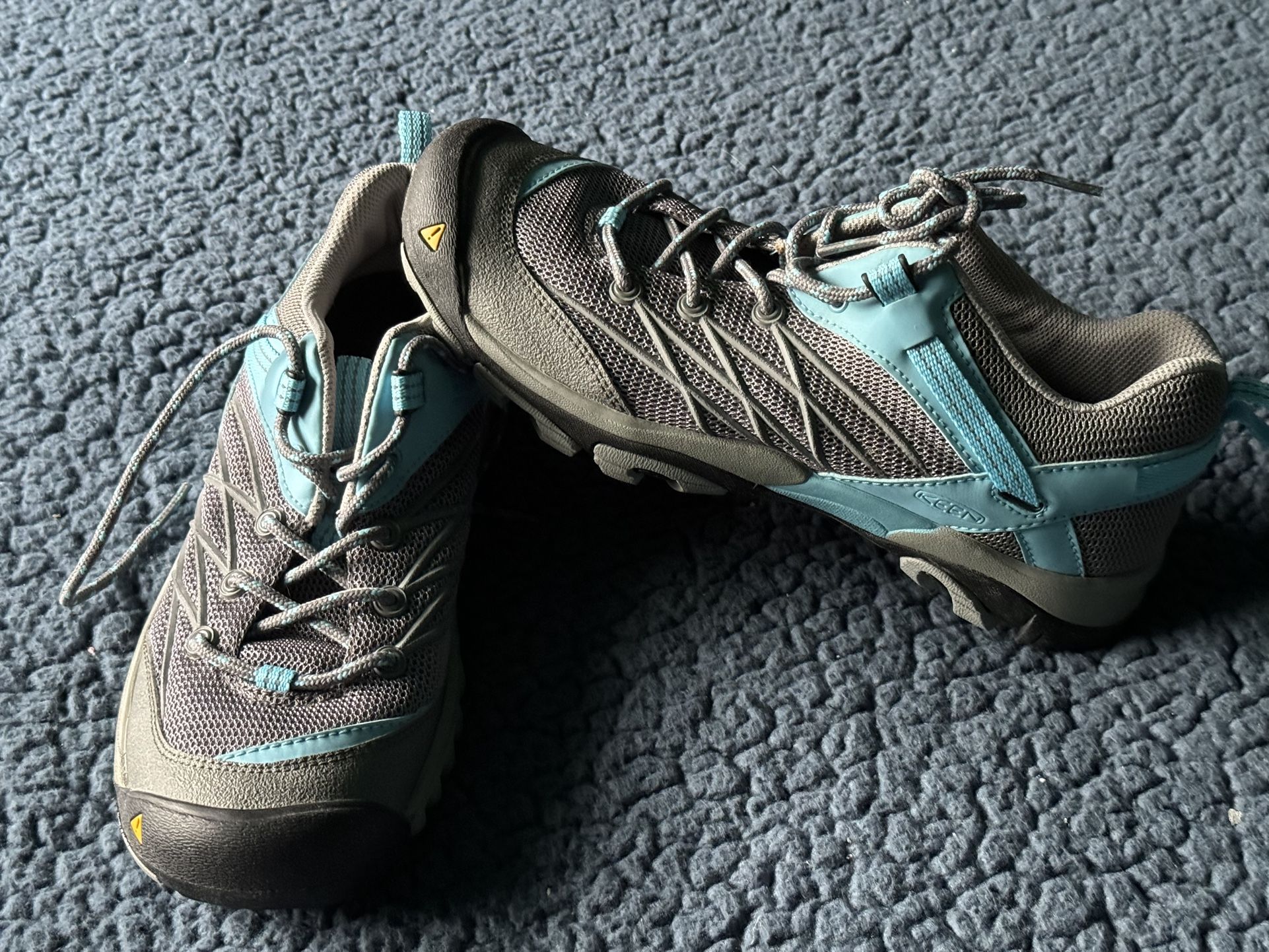 Keen Marshall Wp Hiking Shoe In Gray With Blue Women Size 8.5 excellent condition