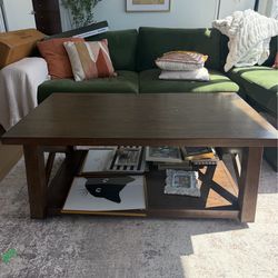 Wood Coffee Table on Wheels – Sturdy & Stylish