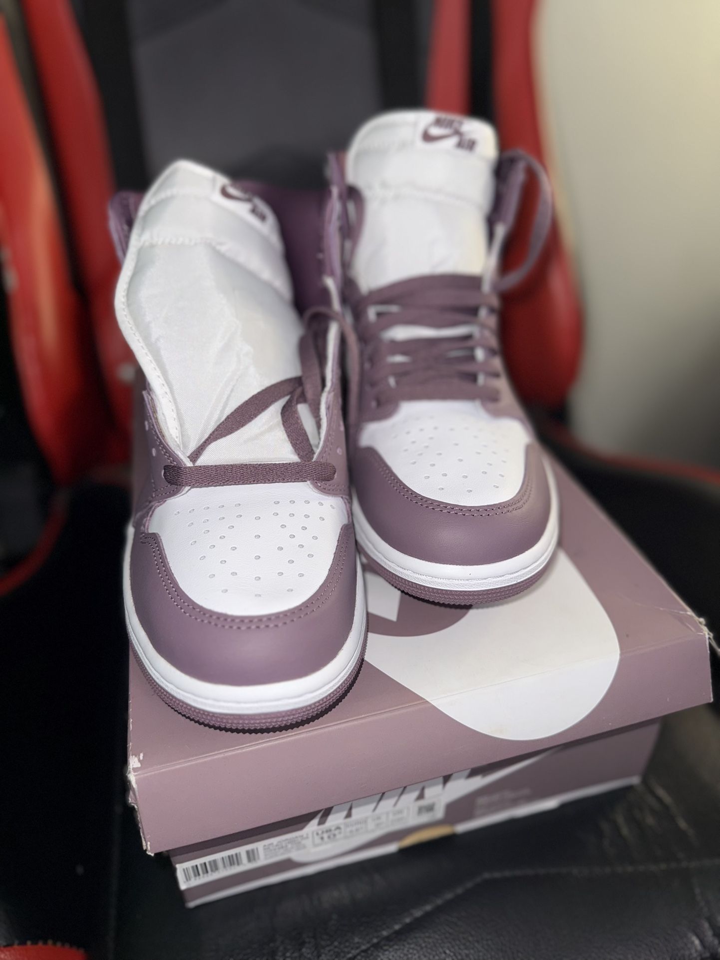 Jordan 1 Retro HIGH OG “Mauve”