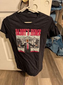 TRUMP SHIRT SIZE MED