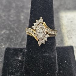 14kt YG Diamond Wedding Set. (C-5) SIZE 7. TWD: 1ct. ASK FOR RYAN. #4(contact info removed)-01