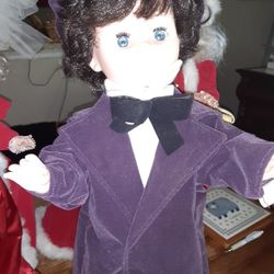 Animated Christmas Dolls Set 