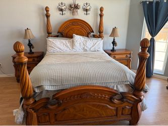 Queen Bedroom Set