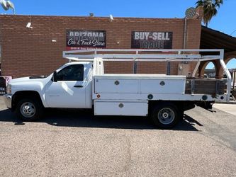 2013 Chevrolet Silverado 3500 HD Regular Cab & Chassis