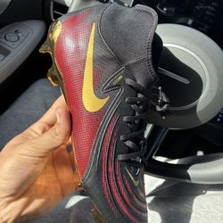 Mike Phantom Luna (size 11 U.S) 120$ 