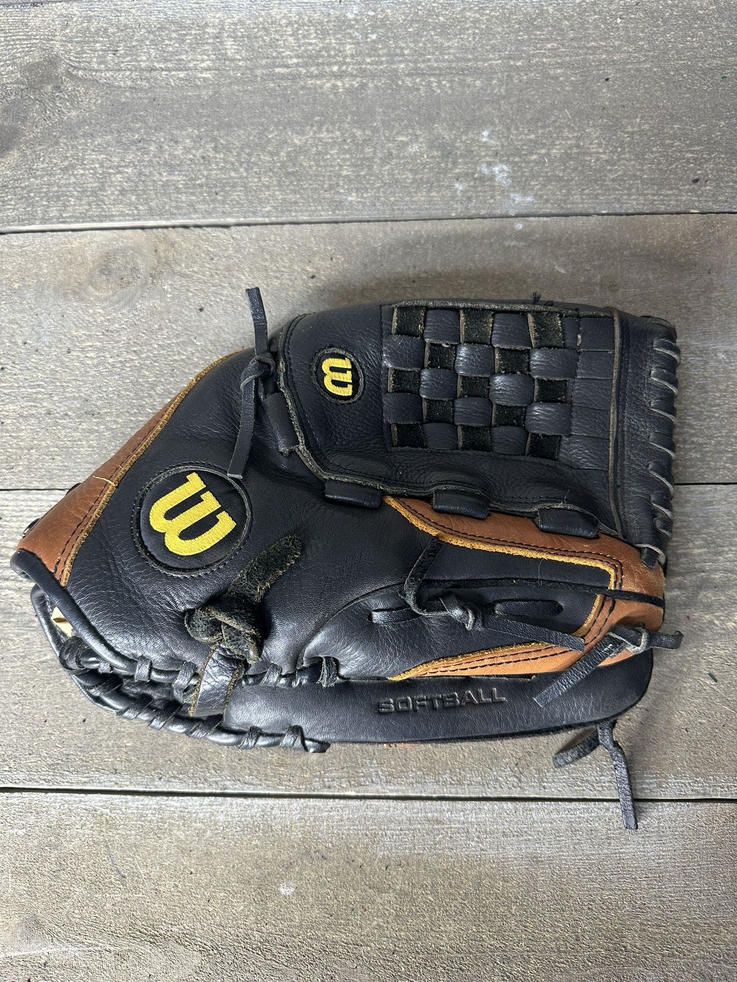 Wilson A500 Advantage Softball Glove 13" Right Hand Thrower RHT A0500 13 ECCO
