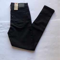 New Women Levi’s Jeans Size 12