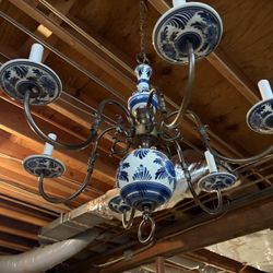 Vintage Colonial Chandelier 