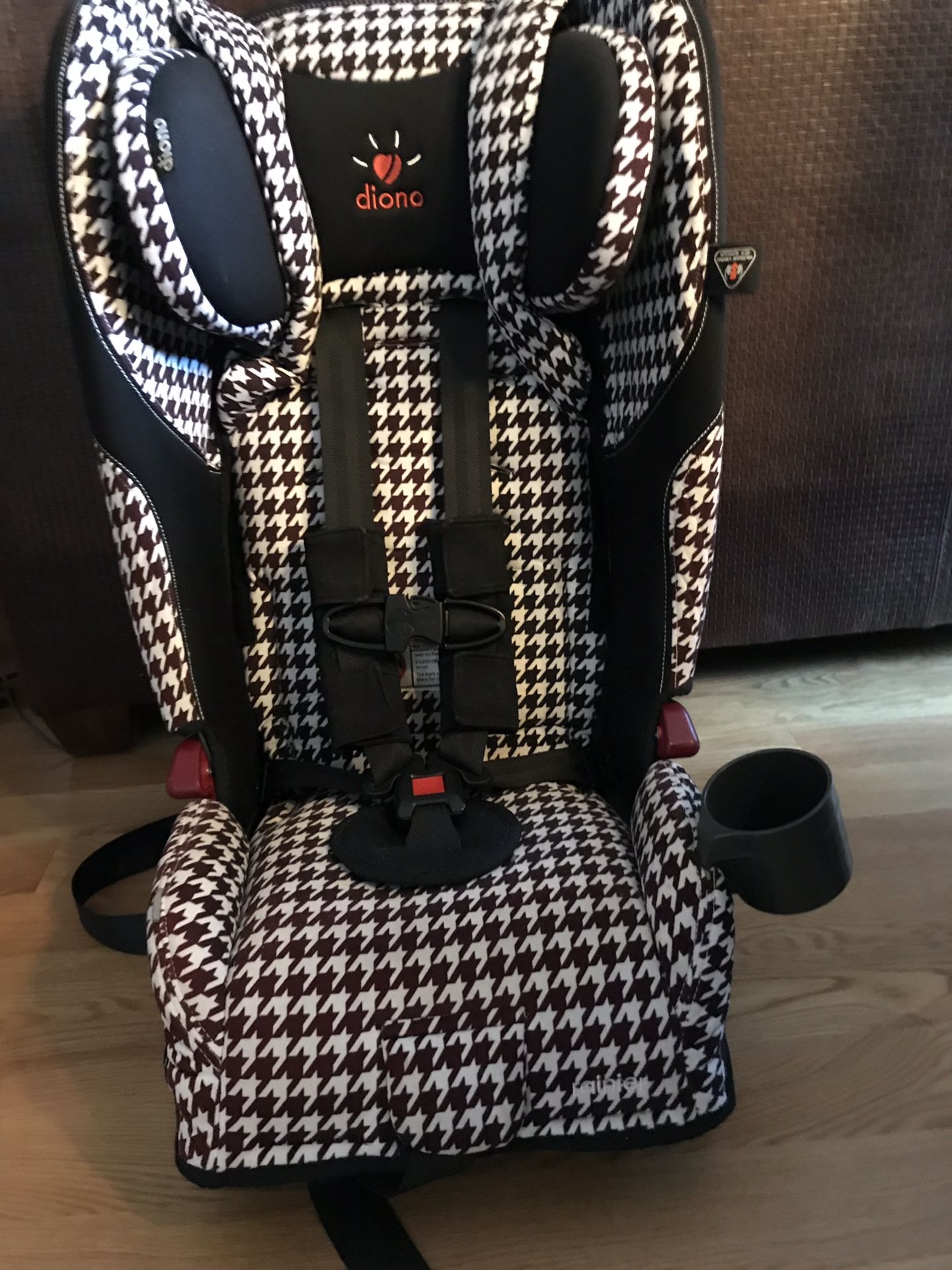 Diono Rainer Car seat ~Houndstooth print