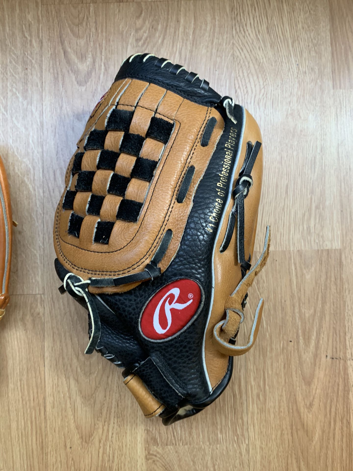 Rawlings 13 inch glove