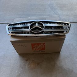 Mercedes Benz S Class Front Grill with Enblem