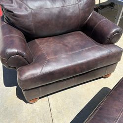 Leather Chair With Ottoman