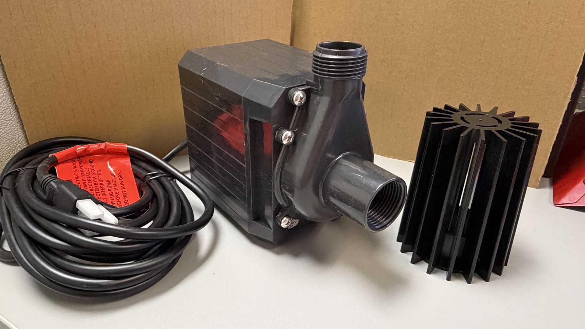 Koi Pond Pump, Danner, Pond master Mag-drive 2400 pump