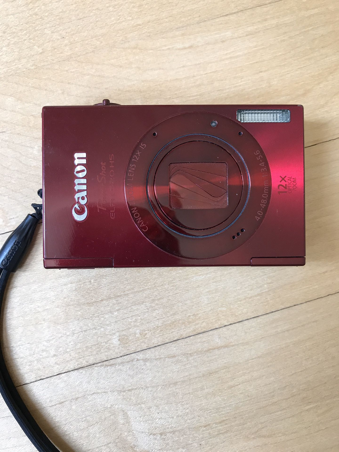 Canon ELPH 520 HS Digital Camera