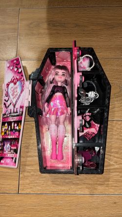 Monster High Skulltimate Doll