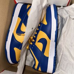 Dunks “UCLA” size 9.5