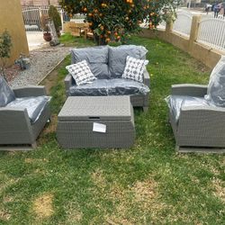Brand New Patio Set 4 Pieces