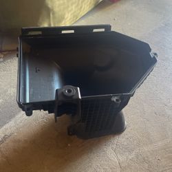 11-14 SRT Challenger Lower Air box