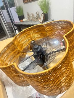 BEAUTIFUL 4 LIGHT MODERN FAN BAMBOO STYLE CLOVE