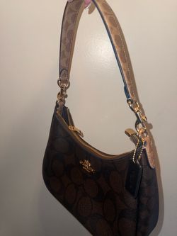 Coach Teri Hobo