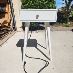 White Night Stand End Table With Power And USB Outlet 