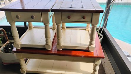 Coffee table 2 End tables concel table