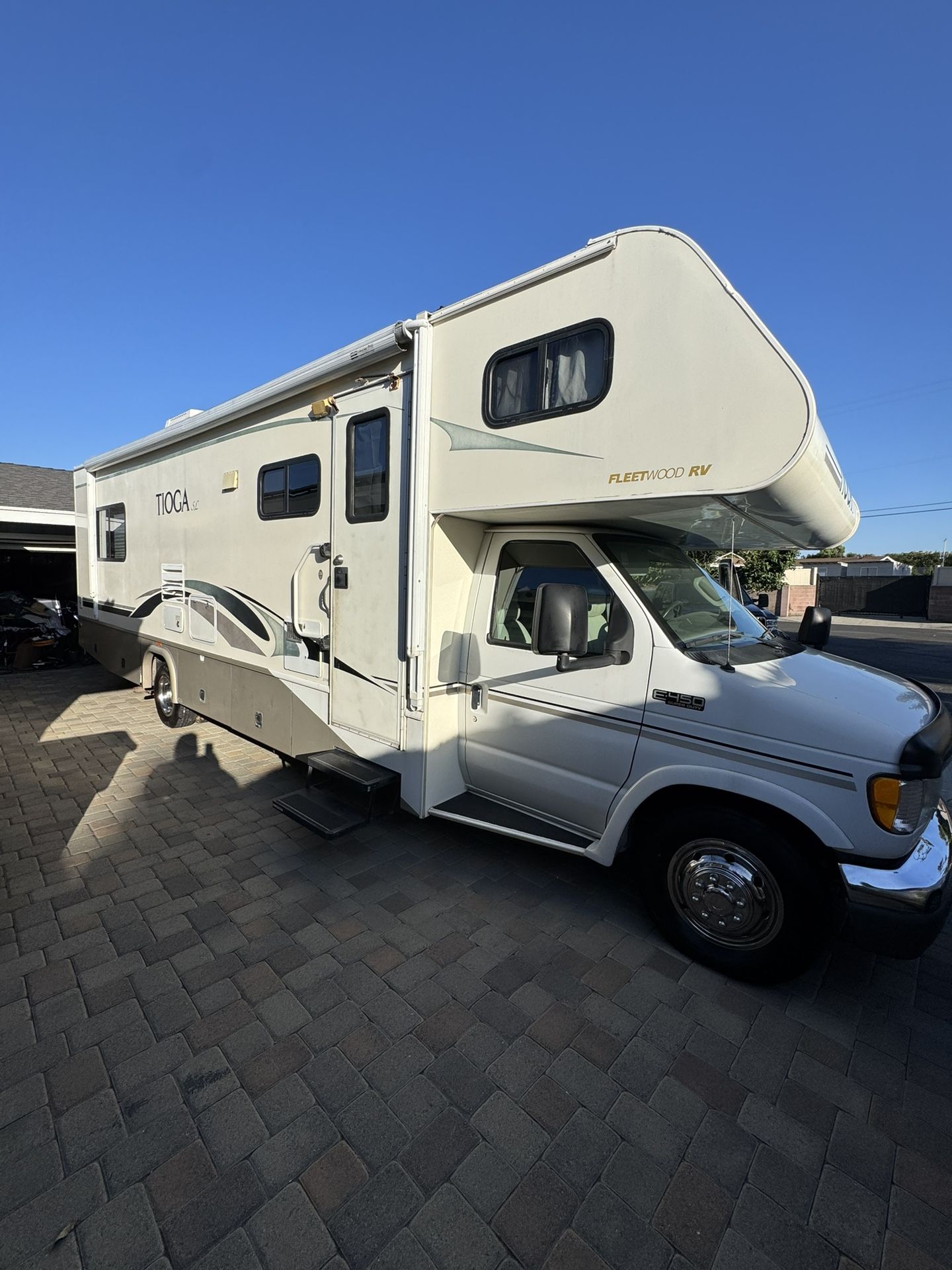 2003 Ford 450 v10 Tioga