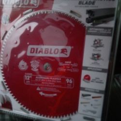 16 brand new still packaged 12in Diablo blades