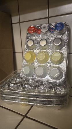 Cupcake aluminum trays new (4 trays)