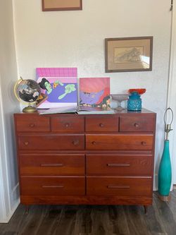 Vintage wood 10-drawer dresser