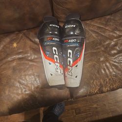 CCM Jetspeed Hockey Shin Pads