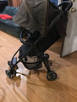 Stroller $20 south La 90043