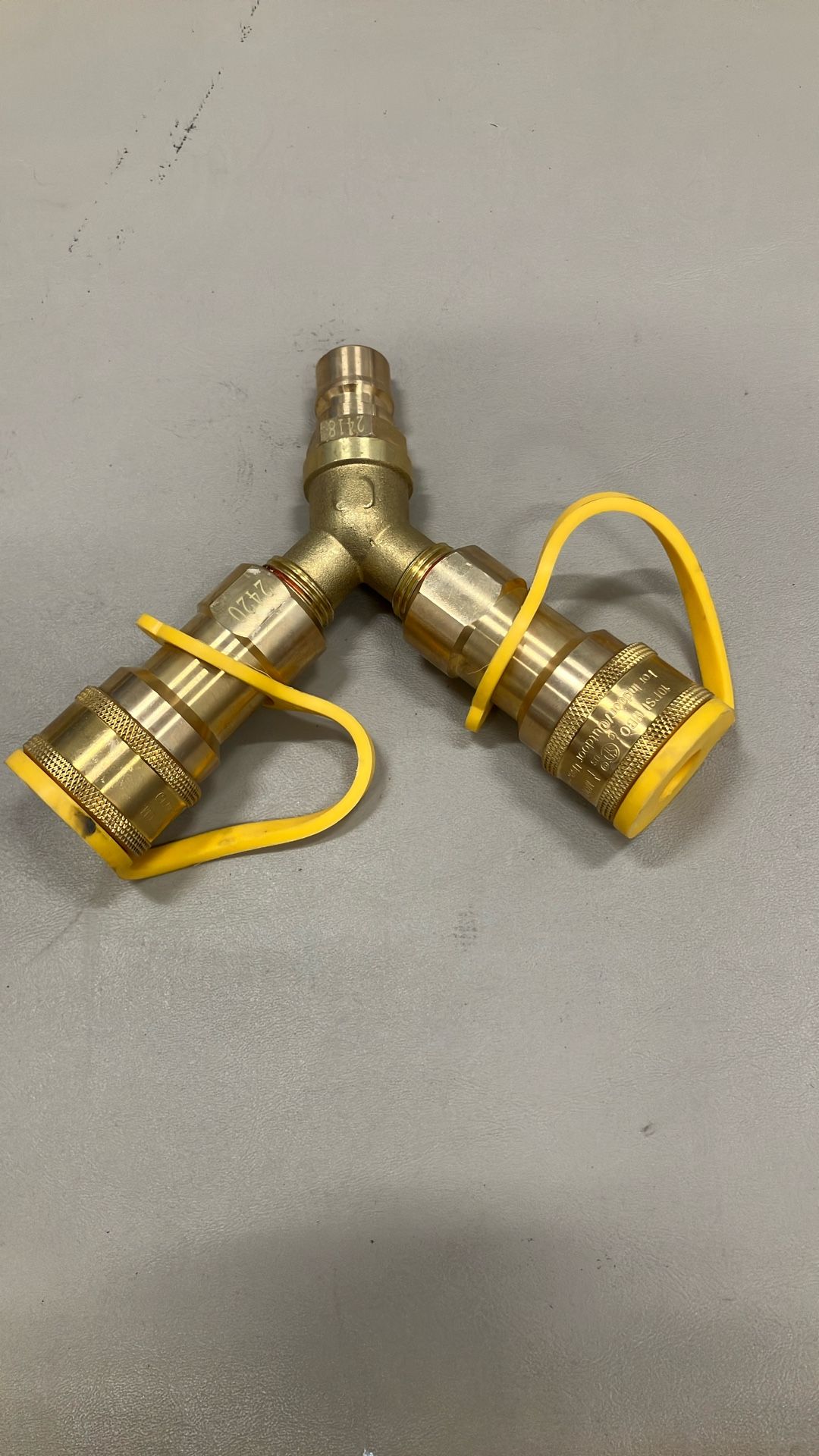 Natural Gas “Y” Splitter With quick Connects