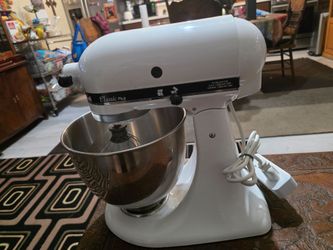 KITCHENAID CLASSIC PLUS TILT-HEAD MODEL KSM75WH 275W STAND MIXER W/BOWL