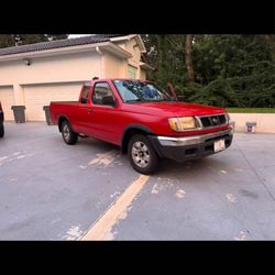2000 Nissan Frontier – 5 Speed – Cold AC – Runs Great