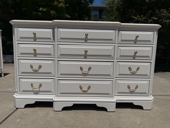 REFINISHED large Pennsylvania House wood 🪵 dresser “pale oak”+dovetail drawers $599 CAN DELIVER