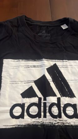 Youth sz M Adidas Tshirt