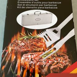 ROMANTICIST 30 PIECE PREMIUM BBQ TOOL SET & CARRYING CASE NEW