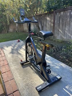 Brand New Sunny Health & Fitness Indoor Bike – Never Used, Fully Assembled