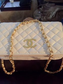 Chanel purse