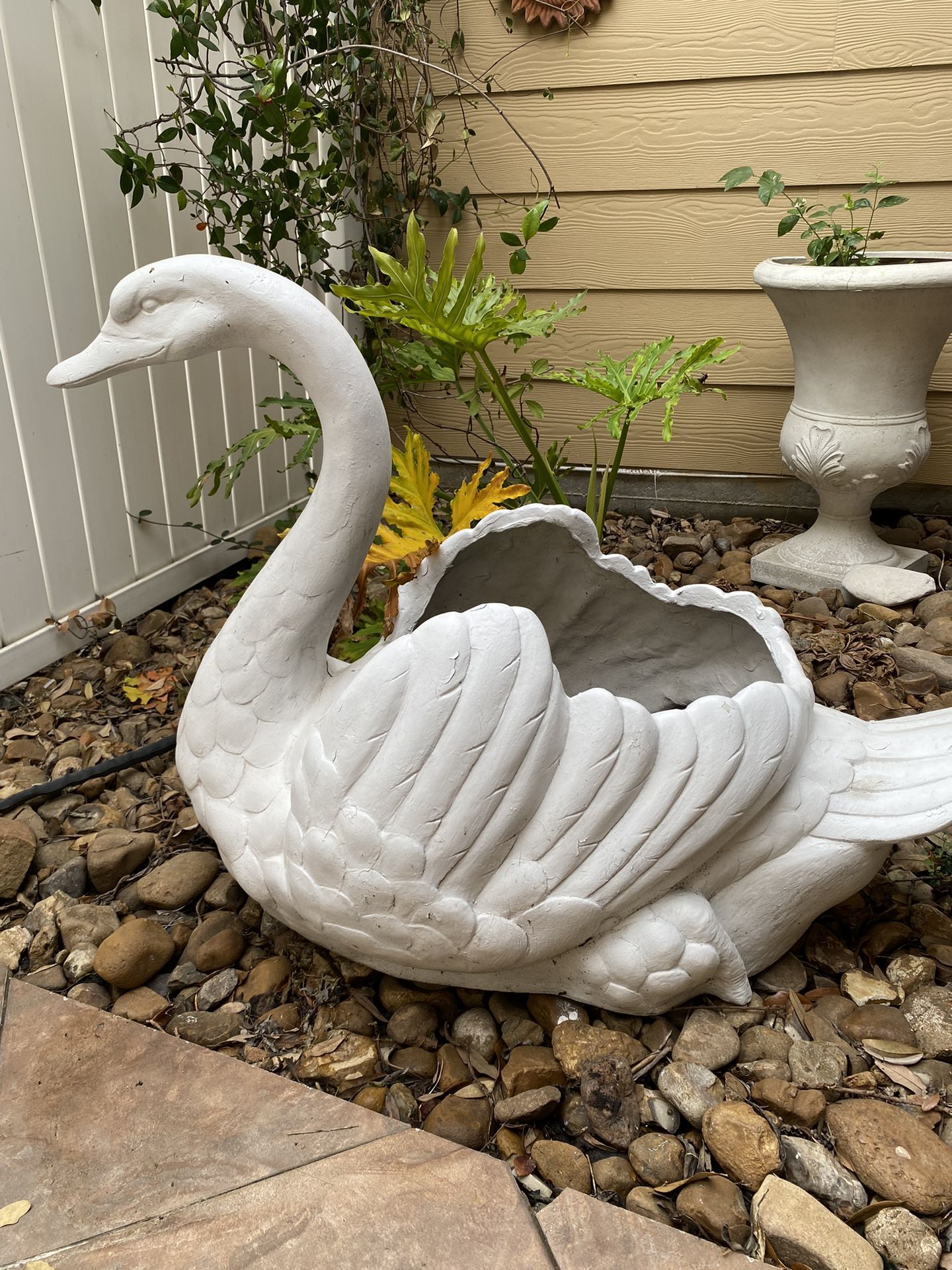 Huge Swan Pot For Plant and garden decor