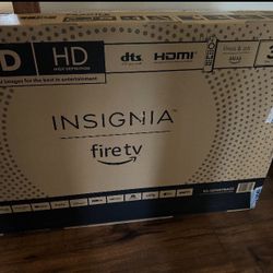 Insignia 32” TV