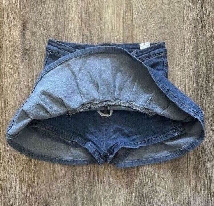 mini jeans skirt