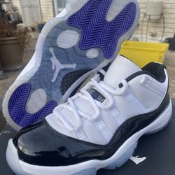 Jordan 11 Retro Low Concord