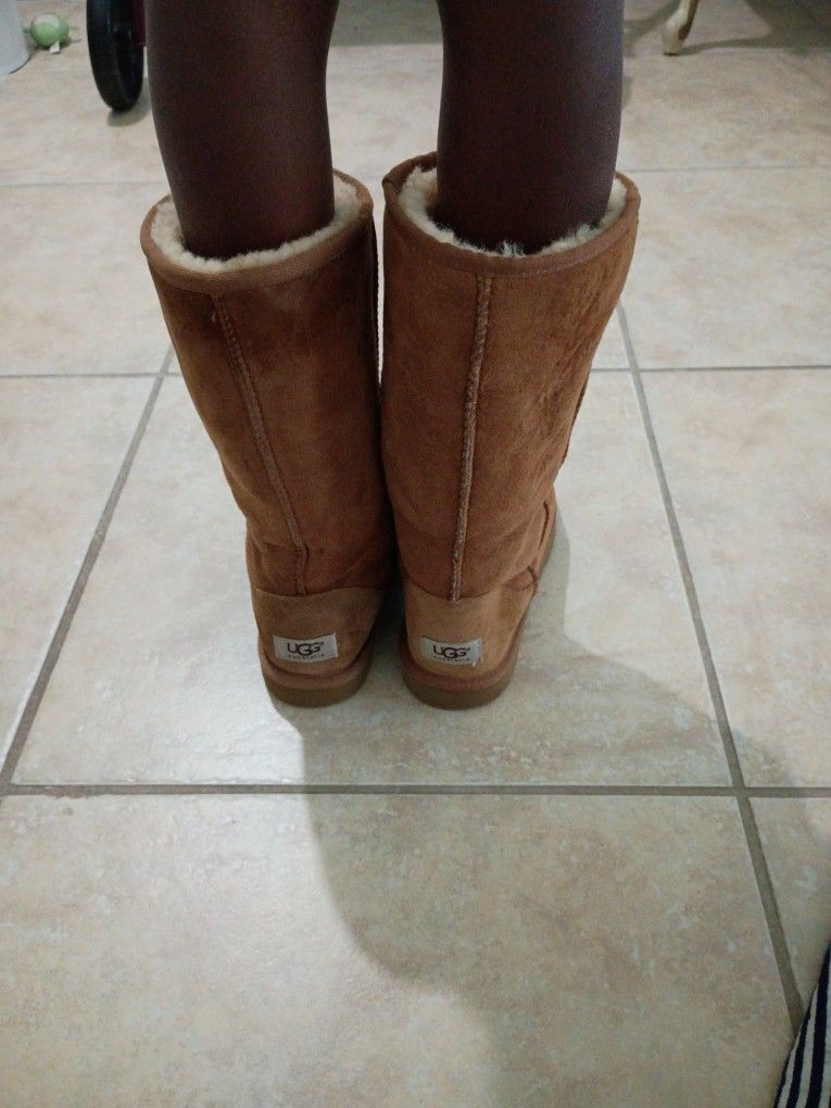 Uggs Size 7