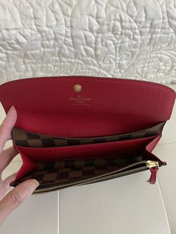 100% Authentic Louis Vuitton Emilie wallet