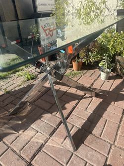 Glass Table For 6 Chairs Very Good Condition